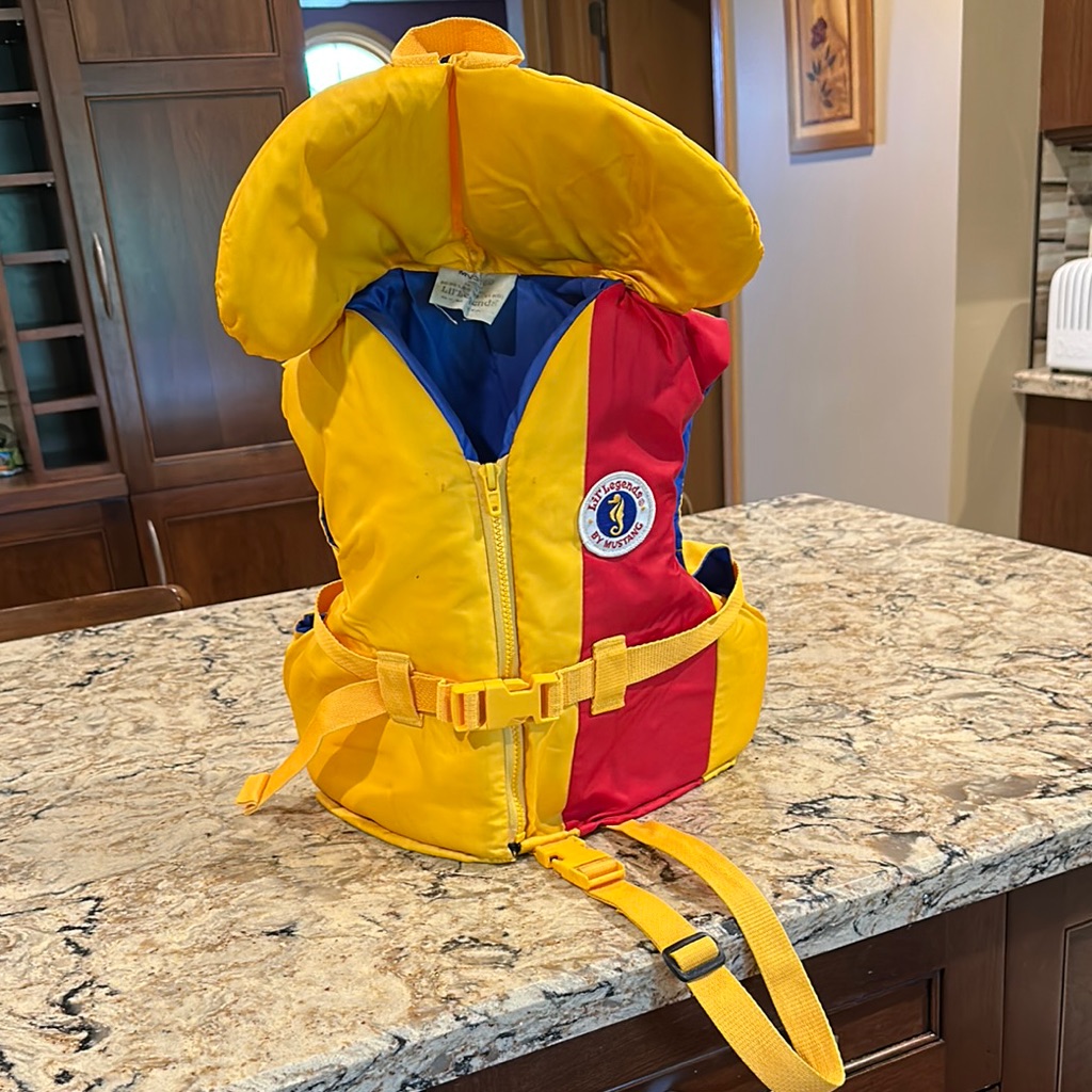 Lil’ Legends Youth Coast Guard Approved Life Jacket